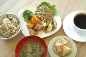 神奈川県横浜市青葉区桜台44-13 http://ameblo.jp/pegulcafe/