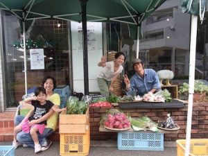 青葉区内のイベントや鴨志田郵便局（月曜）で販売　 https://www.facebook.com/hayashifarm/