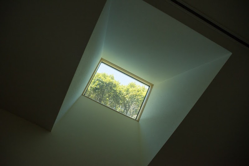 （完成後）天窓はもともとついていた位置から移動。さらに、北側で暗かった部屋にもつけて、明るさを確保した