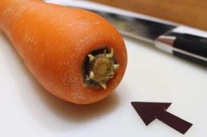 野菜によりますが、根っこは少し余裕を持って残すといいそうです。