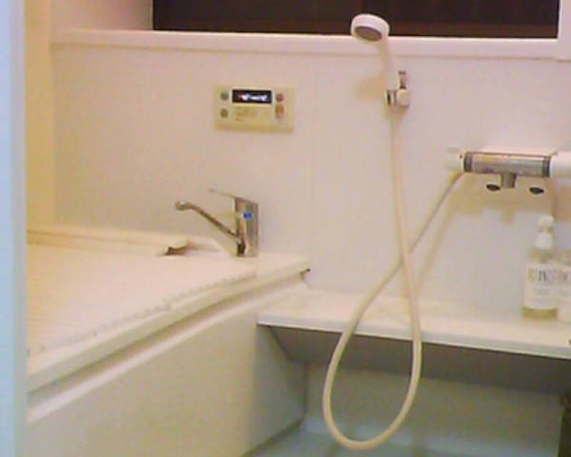 浴室のこの部分をサーモカメラにて撮影